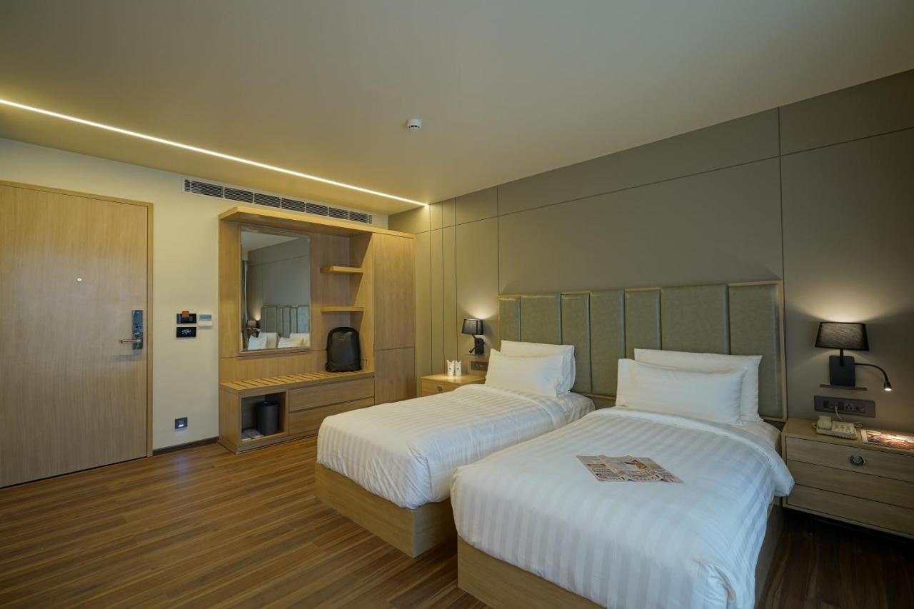 The Galleria Hotel Раджкот Екстер'єр фото